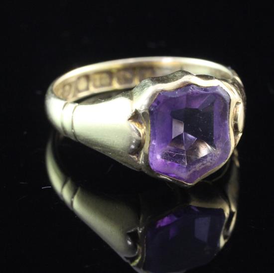 A 1920s 18ct gold and amethyst ring, size L.